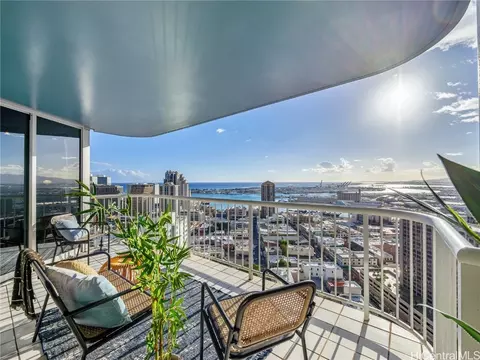 1212 Nuuanu Ave #3211, Honolulu, HI 96817