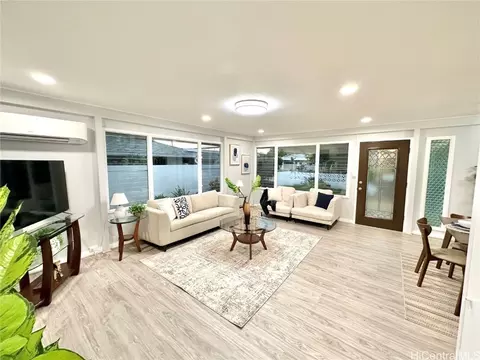 1414 Kaweloka St, Pearl City, HI 96782