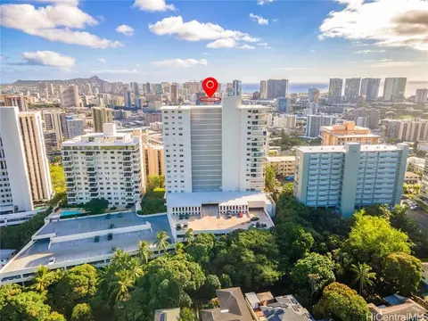999 Wilder Ave #903, Honolulu, HI 96822