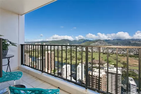 201 Ohua Ave #3407-T2, Honolulu, HI 96815