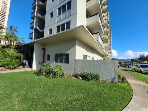 509 University Ave #104, Honolulu, HI 96826