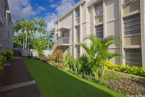 98-1032 Moanalua Rd #3-206, Aiea, HI 96701