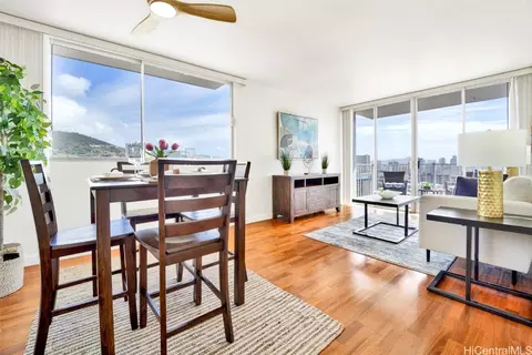 1069 Spencer St #901, Honolulu, HI 96822