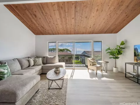 92-989 Makakilo Dr #35, Kapolei, HI 96707