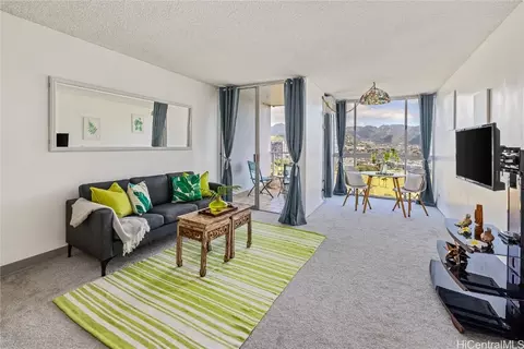 2611 Ala Wai Blvd #2208, Honolulu, HI 96815