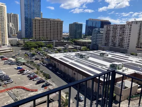 1650 Kanunu St #1307, Honolulu, HI 96814