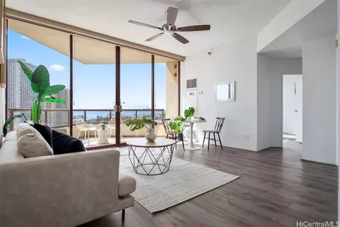 725 Kapiolani Blvd #1602, Honolulu, HI 96813
