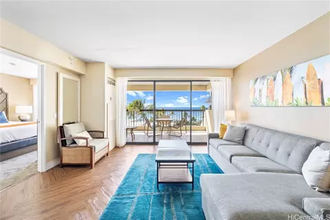 2470 Kalakaua Ave #503, Honolulu, HI 96815