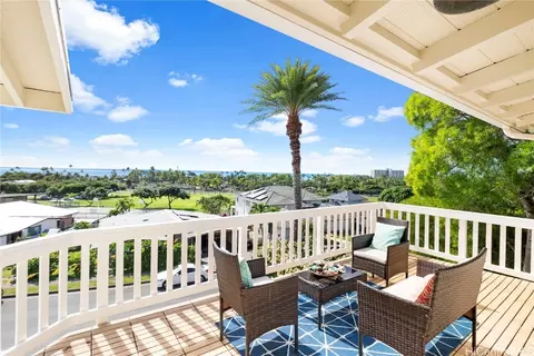 4826 Analii St, Honolulu, HI 96821