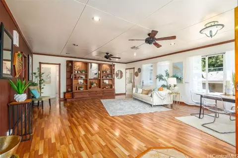 99-1831 Aiea Heights Dr, Aiea, HI 96701