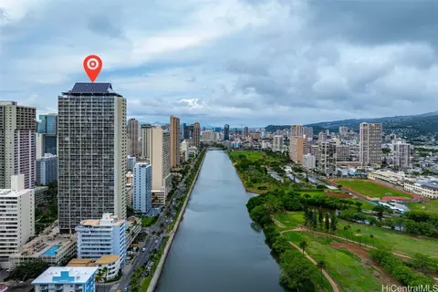 445 Seaside Ave #2019, Honolulu, HI 96815