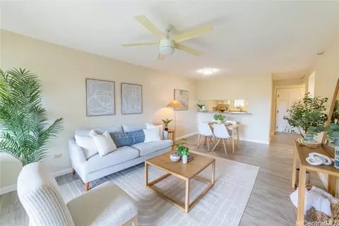 1090 Ala Napunani St #410, Honolulu, HI 96818