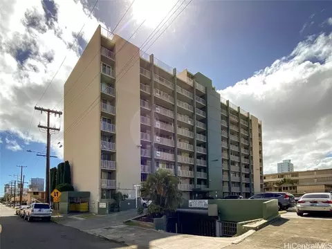 1326 Keeaumoku St #408, Honolulu, HI 96814