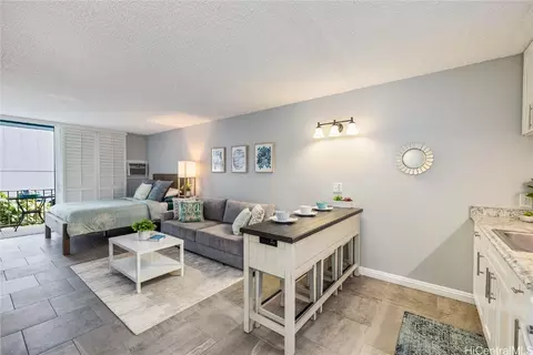 424 Walina St #22, Honolulu, HI 96815