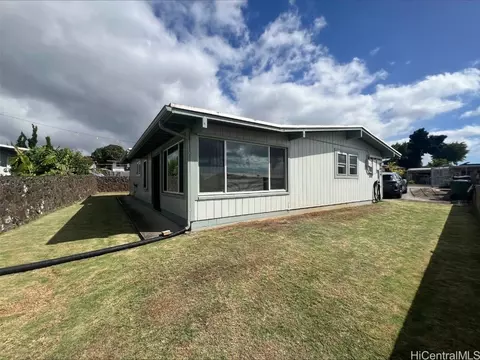 2212 Amikuku Pl, Pearl City, HI 96782