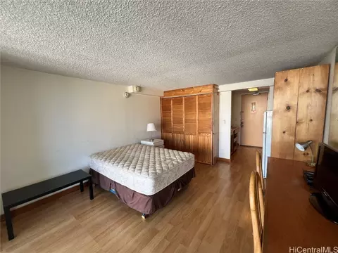 445 Seaside Ave #2304, Honolulu, HI 96815