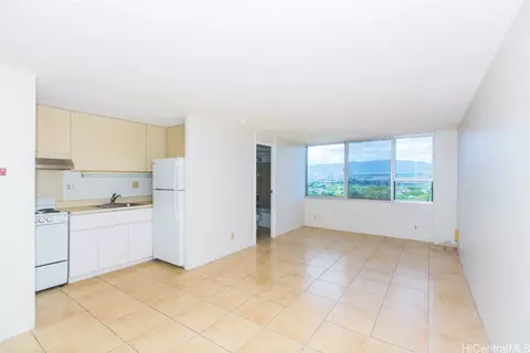 1060 Kamehameha Hwy #1801B, Pearl City, HI 96782