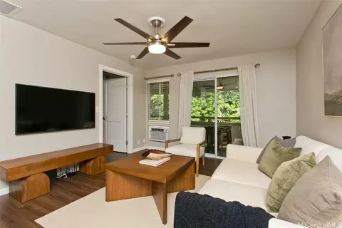 95-510 Wikao St #Q/201, Mililani, HI 96789