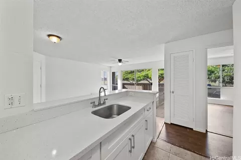 91-253 Hanapouli Cir #19B, Ewa Beach, HI 96706