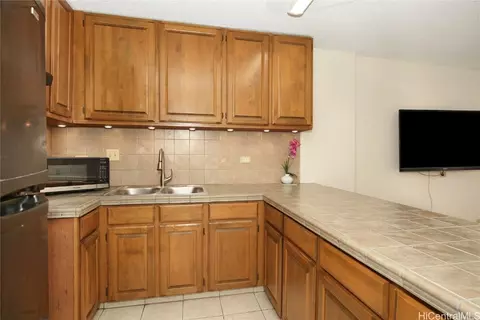 909 Ala Lilikoi St #303, Honolulu, HI 96818