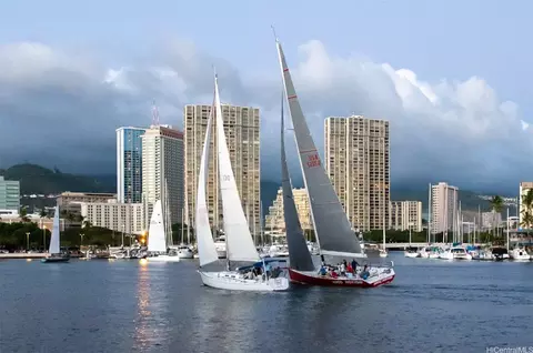 1650 Ala Moana Blvd #3301, Honolulu, HI 96815