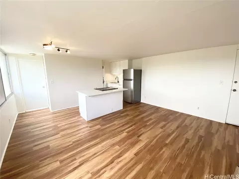 1060 Kamehameha Hwy #606A, Pearl City, HI 96782