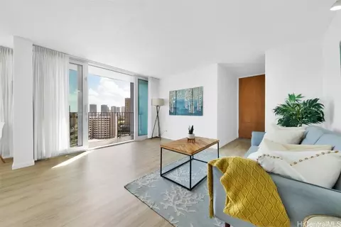 1456 Thurston Ave #A1002, Honolulu, HI 96822