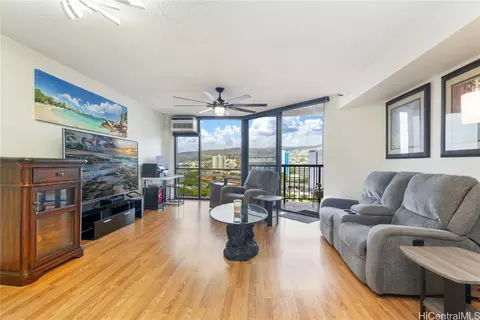 60 N Beretania St #1403, Honolulu, HI 96817