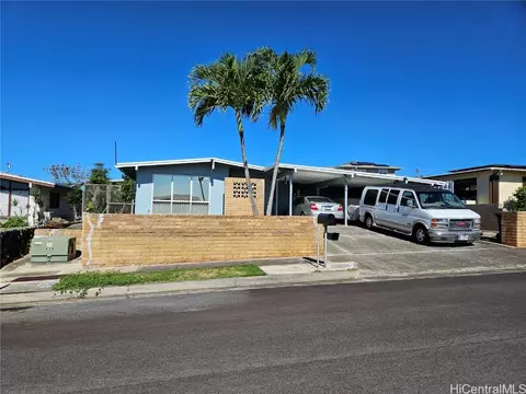 1958 Hoomalolo St, Pearl City, HI 96782