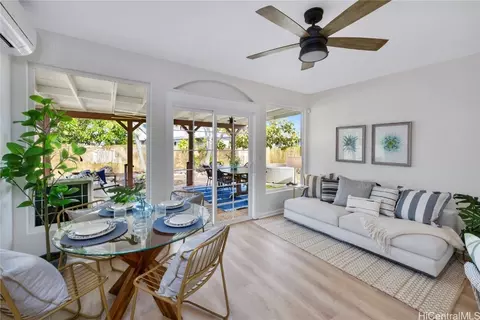 544 Kuaaina Way, Kailua, HI 96734
