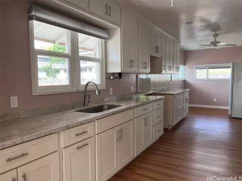 2249 Makanani Dr, Honolulu, HI 96817