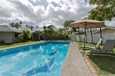 204 Kaha St, Kailua, HI 96734