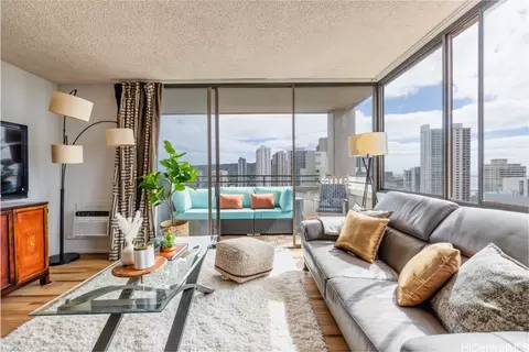 2410 Cleghorn St #2603, Honolulu, HI 96815