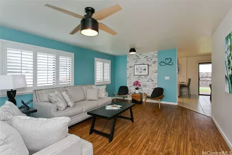 94-223 Kihikihi Pl, Waipahu, HI 96797