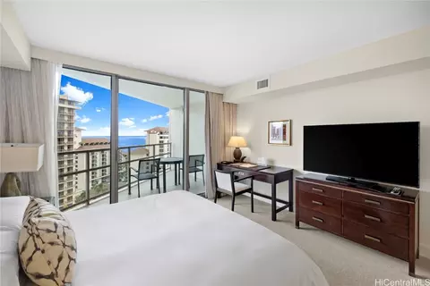 223 Saratoga Rd #1610, Honolulu, HI 96815