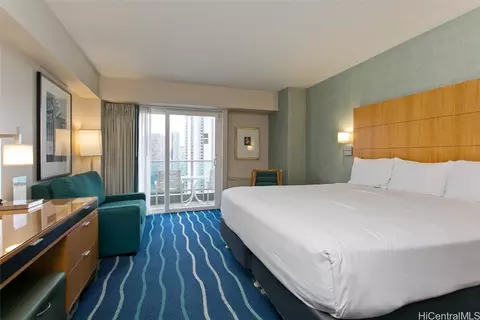410 Atkinson Dr #1914, Honolulu, HI 96814