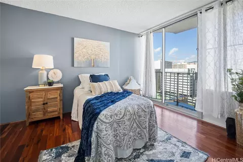 1617 Kapiolani Blvd #1703, Honolulu, HI 96814