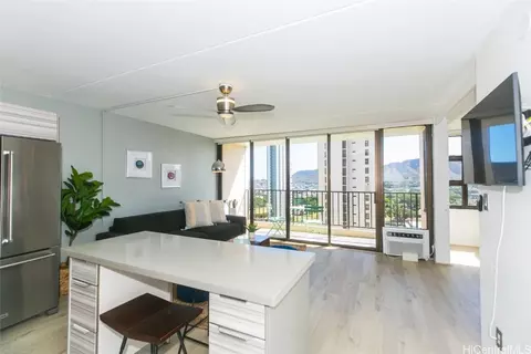 201 Ohua Ave #2003, Honolulu, HI 96815