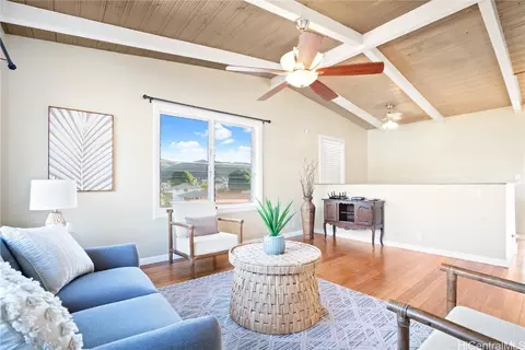 1217 Kina St, Kailua, HI 96734