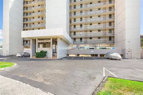 1025 Kalo Pl #704, Honolulu, HI 96826