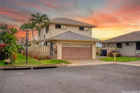 94-200 Kuuaki Pl, Waipahu, HI 96797