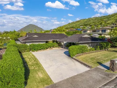 80 Makaweli St, Honolulu, HI 96825