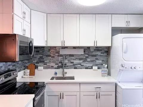 95-2035 Waikalani Pl #B101, Mililani, HI 96789