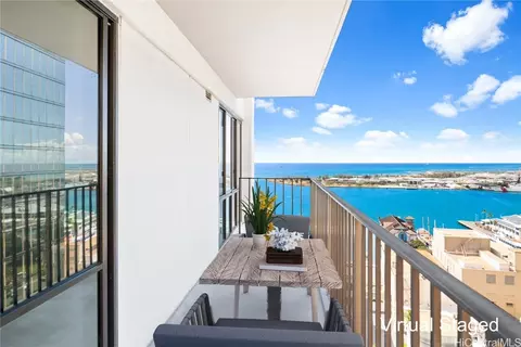 225 Queen St #24A, Honolulu, HI 96813