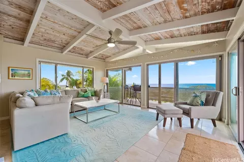 1431 Kamole St, Honolulu, HI 96821