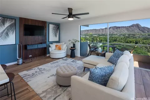 240 Makee Rd #9A, Honolulu, HI 96815