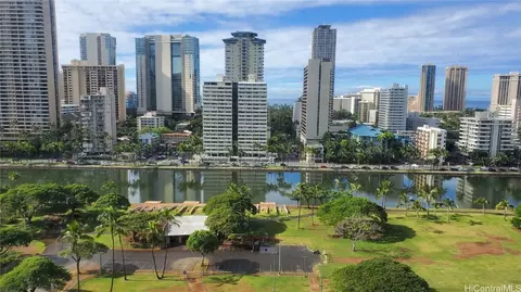 500 University Ave #1609, Honolulu, HI 96826