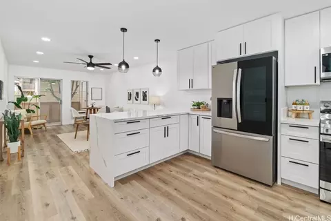 98-852 Noelani St #6/50, Pearl City, HI 96782