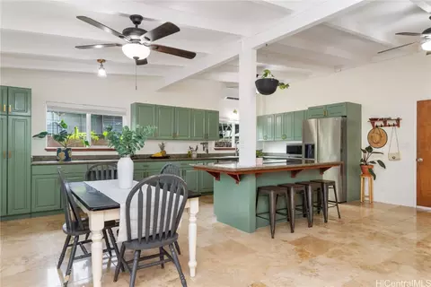 363 Keolu Dr, Kailua, HI 96734