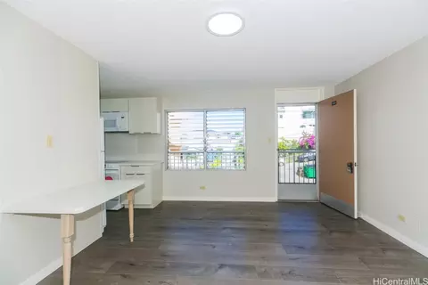 1611 Miller St #206, Honolulu, HI 96813